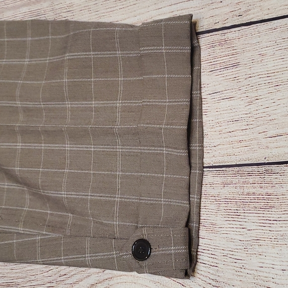 First Option- Brown and White Striped Shorts - Size 8 - Picture 5 of 10